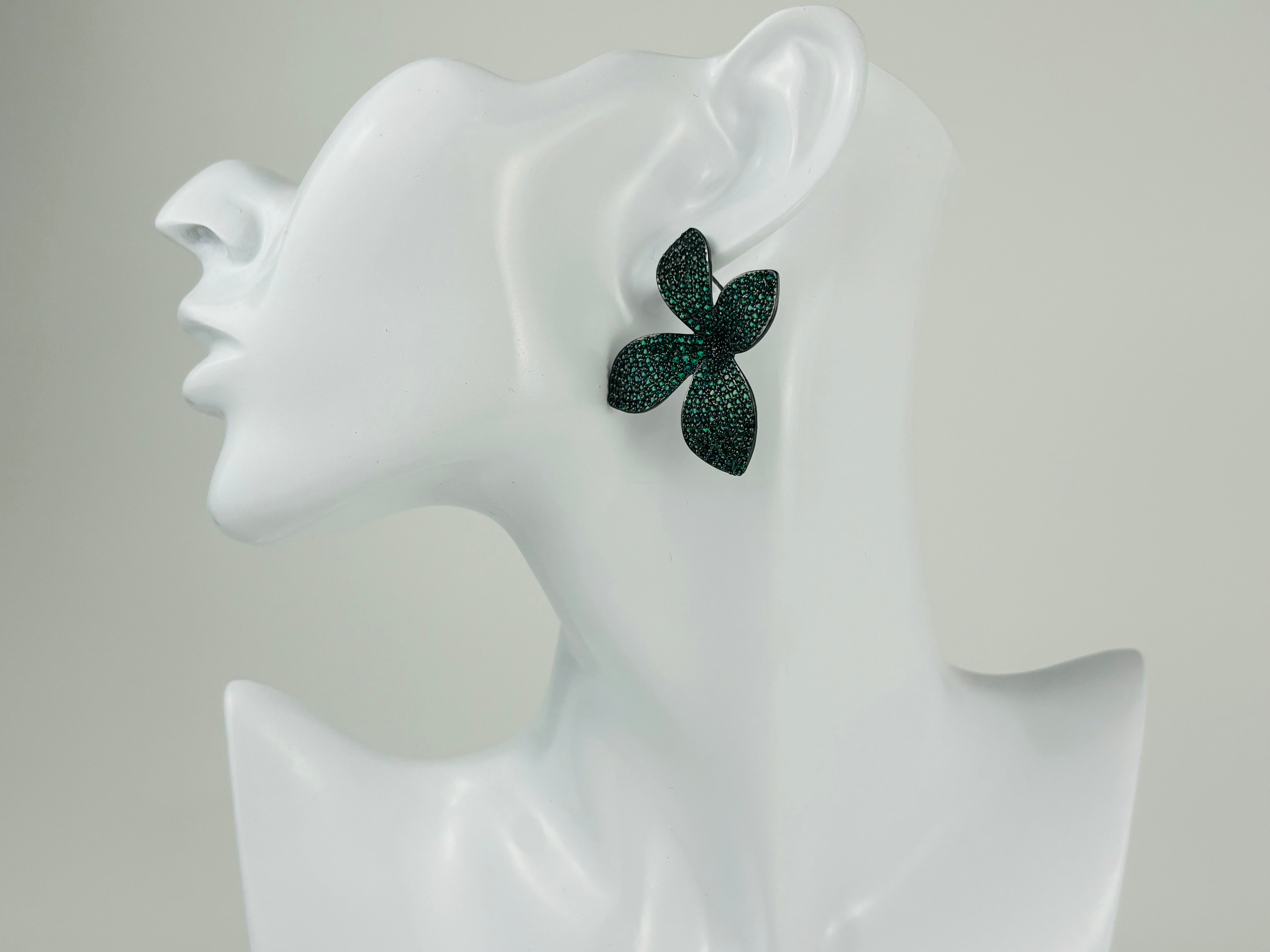 Amira Vintage Leaf Earrings - Thevipwomen