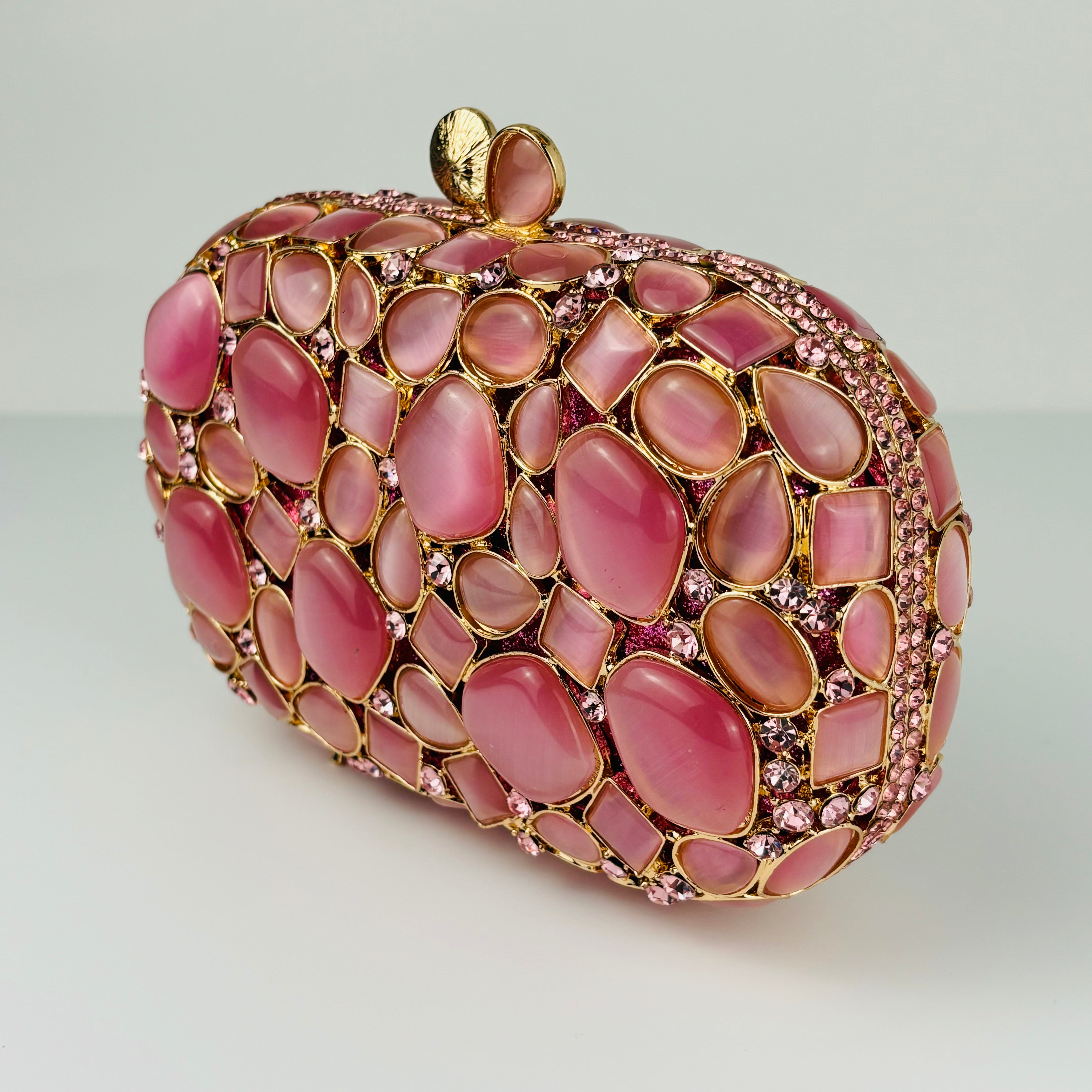 Chelsea Shell Magic Clutch